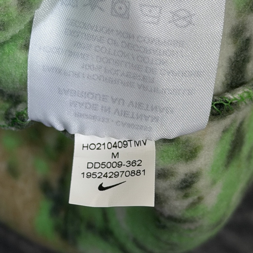Nike Sportswear Essentials Sherpa Fleece Half Zip Hoodie Camo Mock Neck Pouch - Picture 5 of 12